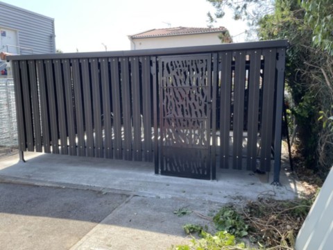 consigne trottinette camping, piscine, centre vacances